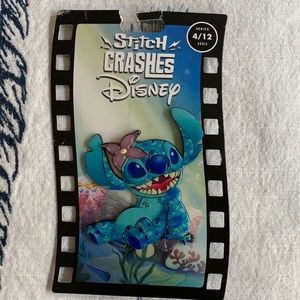 Stitch crashes Disney 4/12 little mermaid pin